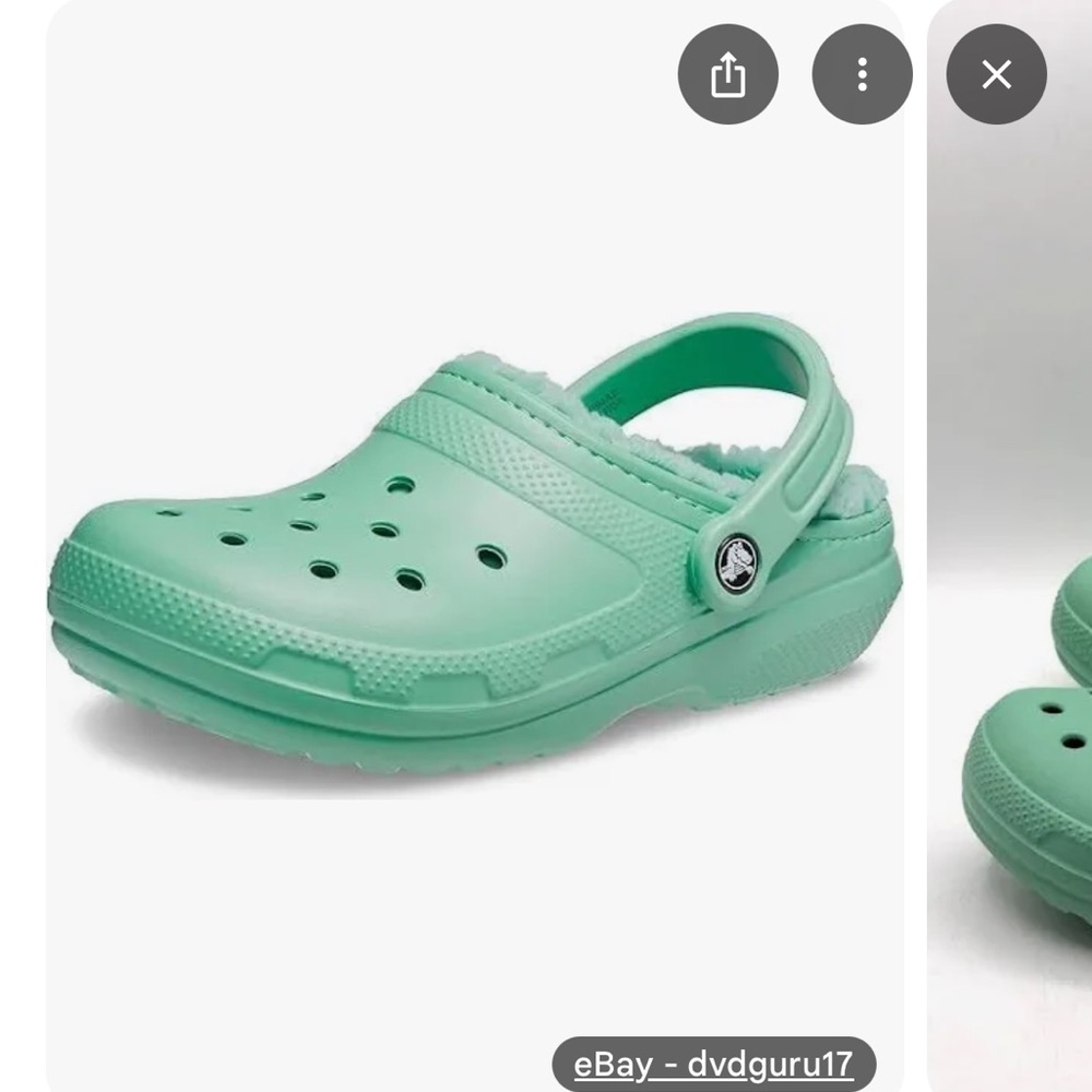 Unisex— Teal/seafoam green lined fuzzy crocs juniors Big Kids sz 4 OR Women 6